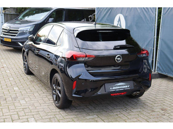 Седан Opel Corsa: фото 4