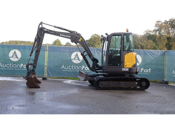 : фото в шапке страницы