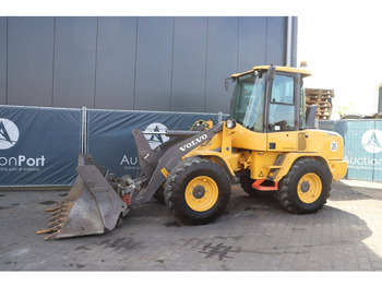 Колёсный погрузчик VOLVO L30G