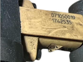 Топливный фильтр DAF: фото 2 Топливный фильтр DAF: фото 2