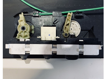 Приборная панель Iveco Denso: фото 2 Приборная панель Iveco Denso: фото 2