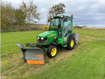 Трактор JOHN DEERE