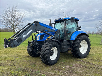 Трактор NEW HOLLAND