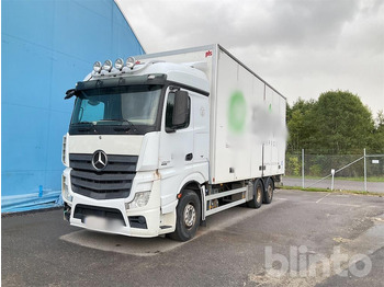 Грузовик MERCEDES-BENZ