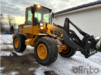 Колёсный погрузчик VOLVO L50D