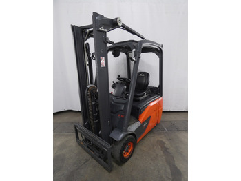 : фото в шапке страницы