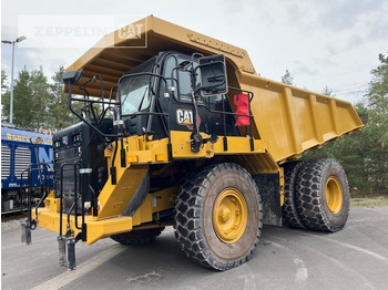 Карьерный самосвал CATERPILLAR