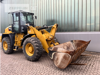 Колёсный погрузчик CATERPILLAR