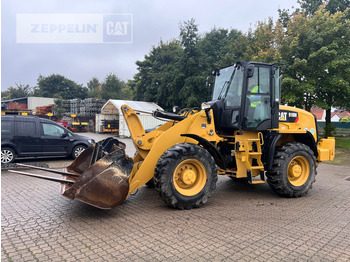 Колёсный погрузчик CATERPILLAR
