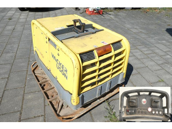 : фото в шапке страницы