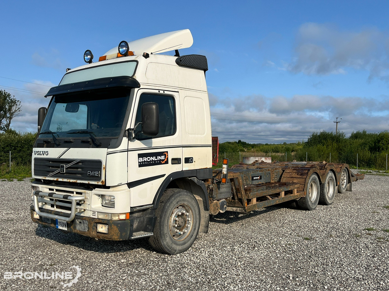 Автовоз 1999 Volvo FM12 8x4 Metsatehnika veok: фото 1