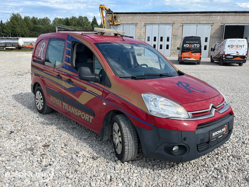 2015 Citroën Berlingo 1.6 84kW - Легковой автомобиль: фото 1 2015 Citroën Berlingo 1.6 84kW - Легковой автомобиль: фото 1