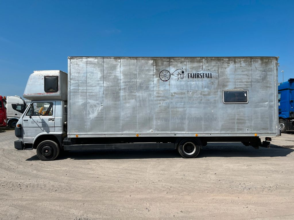 MAN VW-MAN LO2 Koffer Schlafkabine - Фургон с закрытым кузовом: фото 2 MAN VW-MAN LO2 Koffer Schlafkabine - Фургон с закрытым кузовом: фото 2