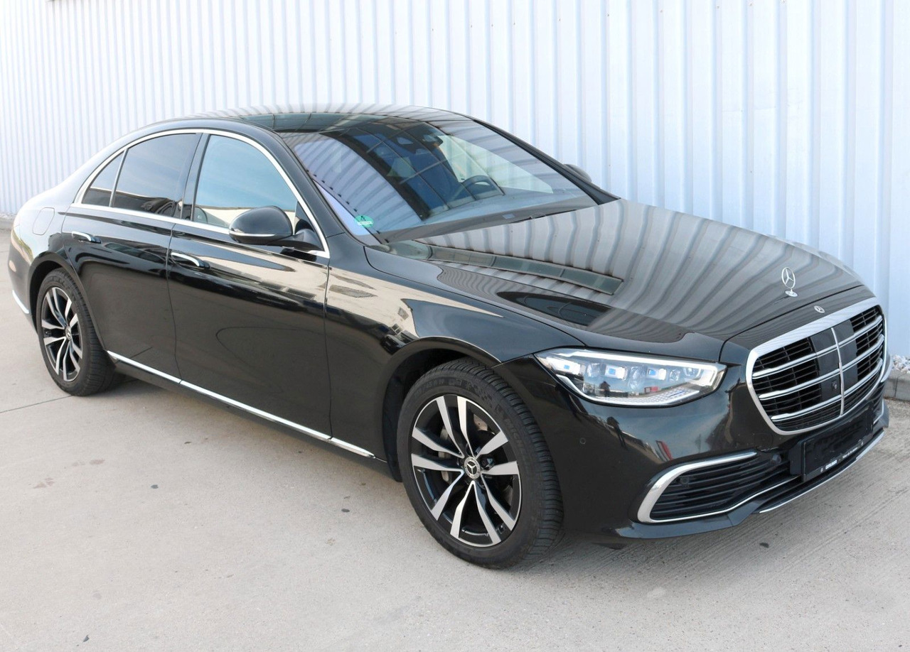 Mercedes-Benz S 580 / 4Matic / Panorama. / Leder NETTO 51900 € - Седан: фото 4 Mercedes-Benz S 580 / 4Matic / Panorama. / Leder NETTO 51900 € - Седан: фото 4