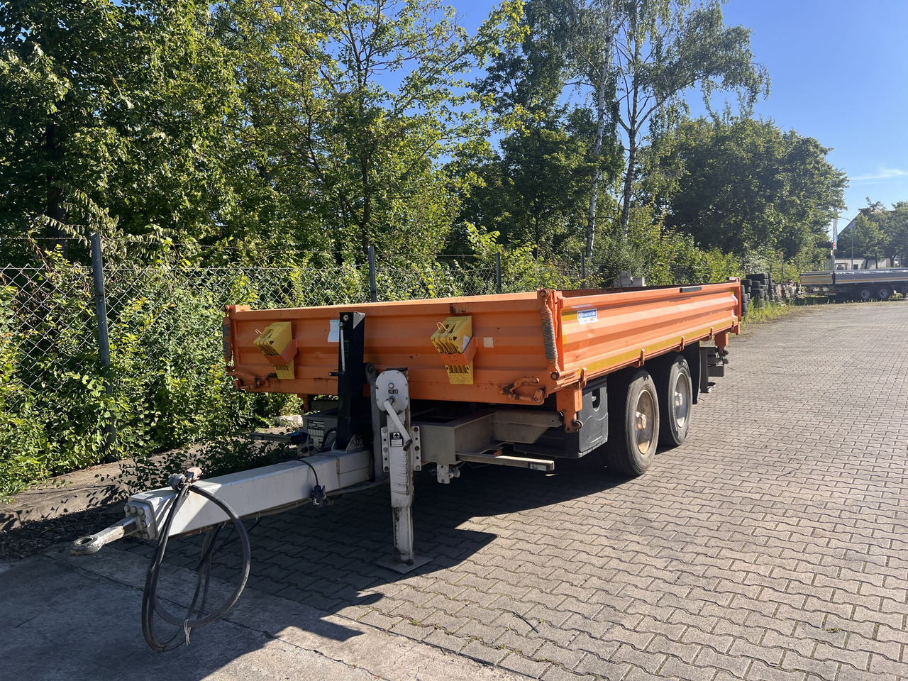 Blomenroehr 888/14000  14 t Tandemkipper- Tieflader - Самосвальный прицеп: фото 5 Blomenroehr 888/14000  14 t Tandemkipper- Tieflader - Самосвальный прицеп: фото 5