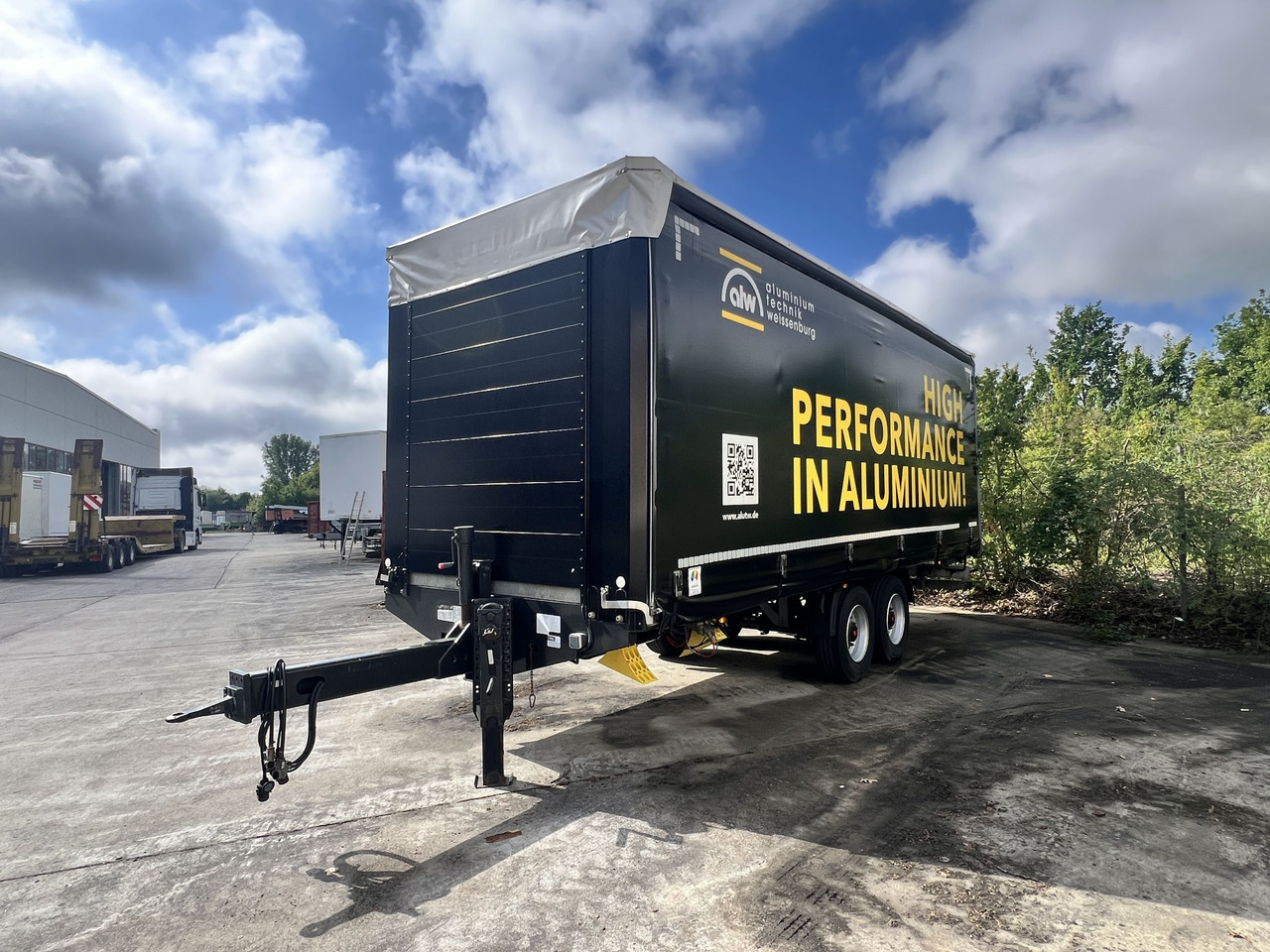 Fliegl TPS135 13,5 t Tandemplanenanhänger, neuwertig - Тентованный прицеп: фото 4 Fliegl TPS135 13,5 t Tandemplanenanhänger, neuwertig - Тентованный прицеп: фото 4