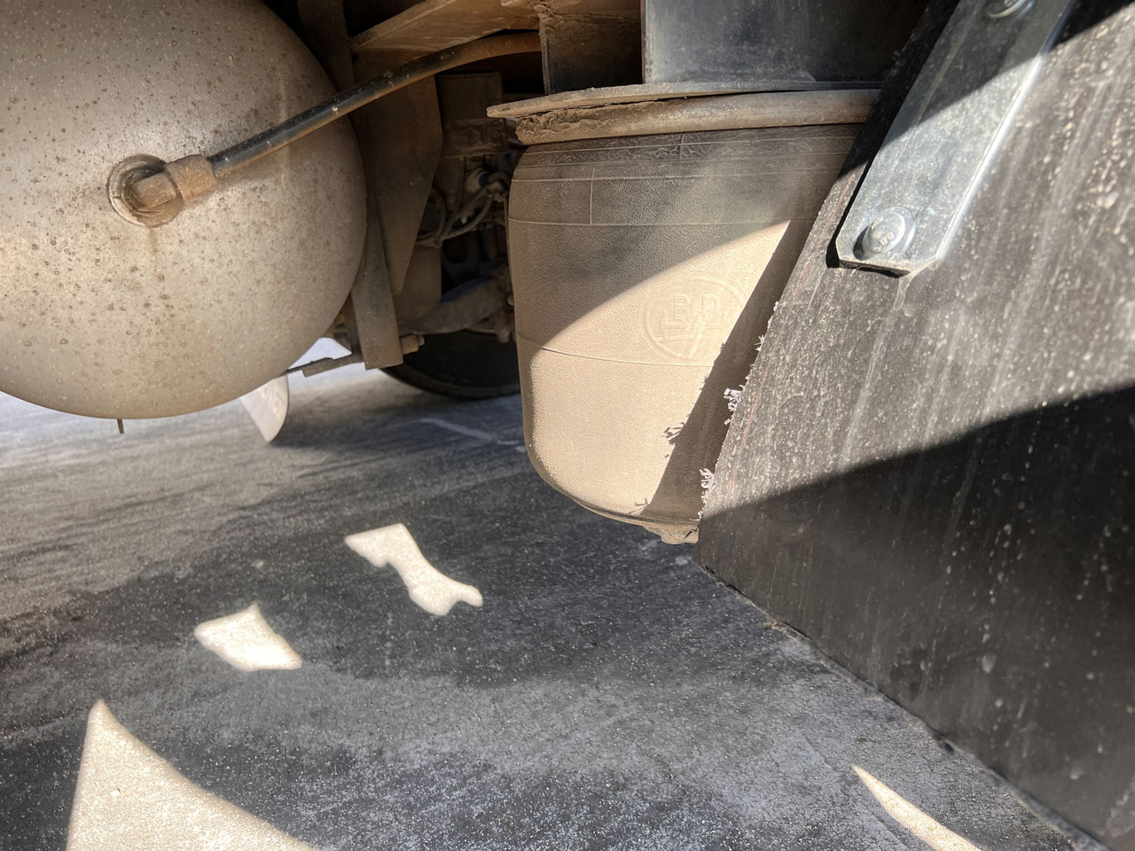 Gergen TBCA 18H 2 Achs Kombianhänger- Tieflader - Прицеп-контейнеровоз/ Сменный кузов: фото 4 Gergen TBCA 18H 2 Achs Kombianhänger- Tieflader - Прицеп-контейнеровоз/ Сменный кузов: фото 4