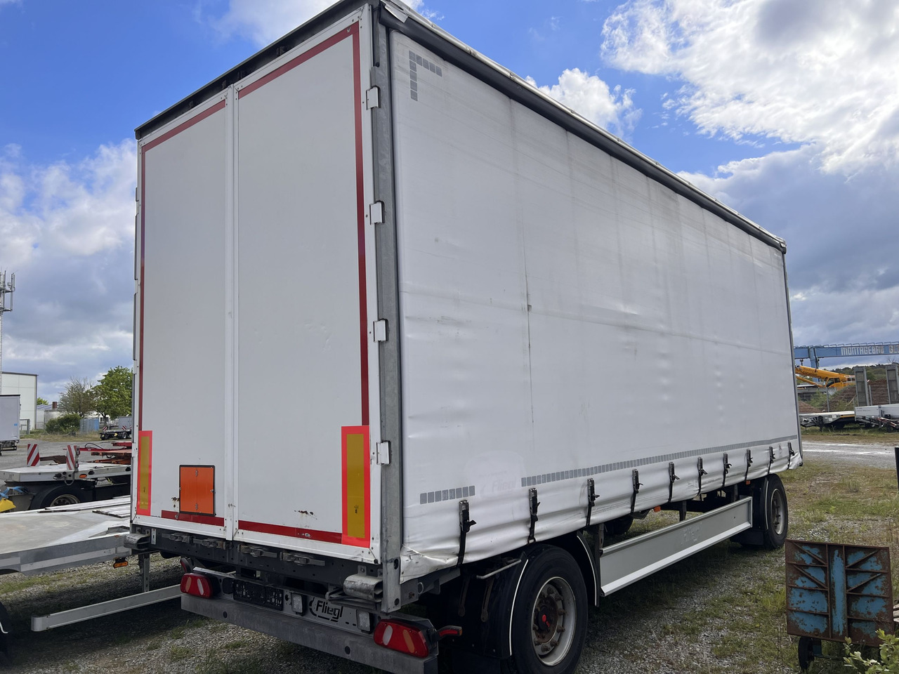 KRONE 2 Achs 2 Achs Jumbo- Planen, Mega, durchladbar - Тентованный прицеп: фото 4 KRONE 2 Achs 2 Achs Jumbo- Planen, Mega, durchladbar - Тентованный прицеп: фото 4