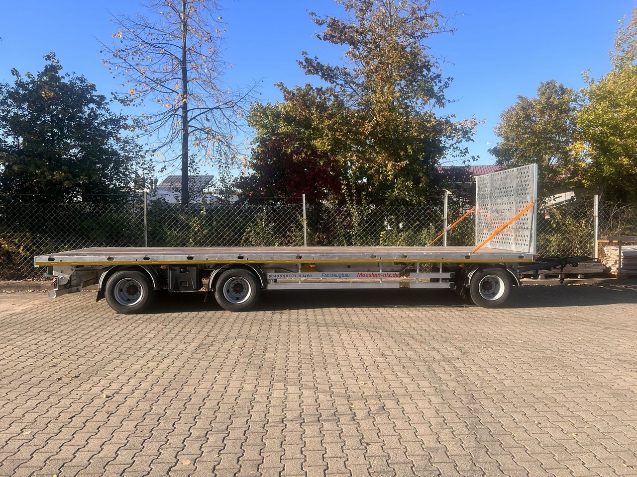 Möslein 3 Achs Jumbo- Plato- Anhänger, 10,5 m Ladefläch - Прицеп бортовой/ Платформа: фото 1 Möslein 3 Achs Jumbo- Plato- Anhänger, 10,5 m Ladefläch - Прицеп бортовой/ Платформа: фото 1