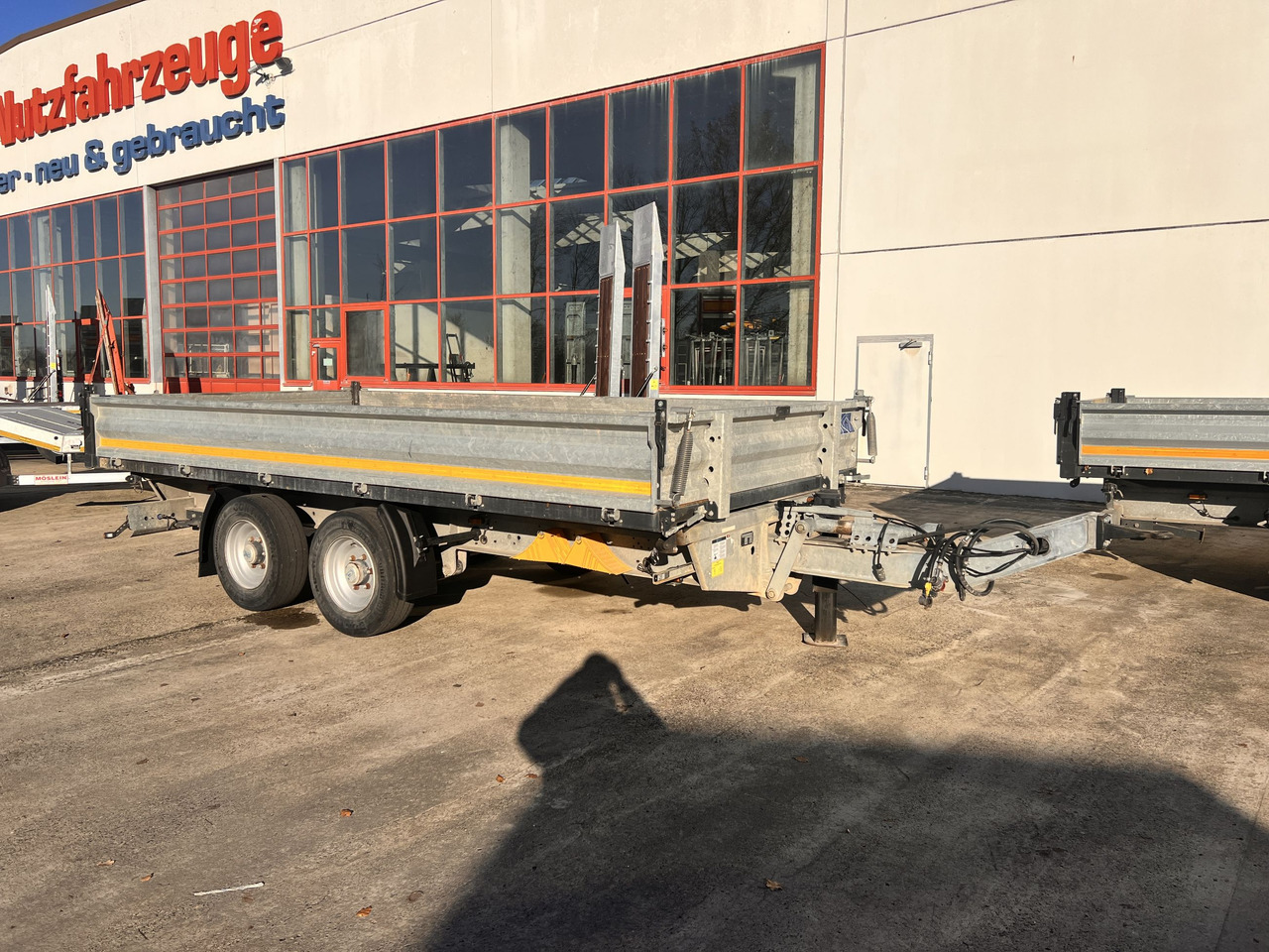 Möslein TDS 13 Schwebheim 13 t Tandemkipper- Tieflader - Самосвальный прицеп: фото 5 Möslein TDS 13 Schwebheim 13 t Tandemkipper- Tieflader - Самосвальный прицеп: фото 5