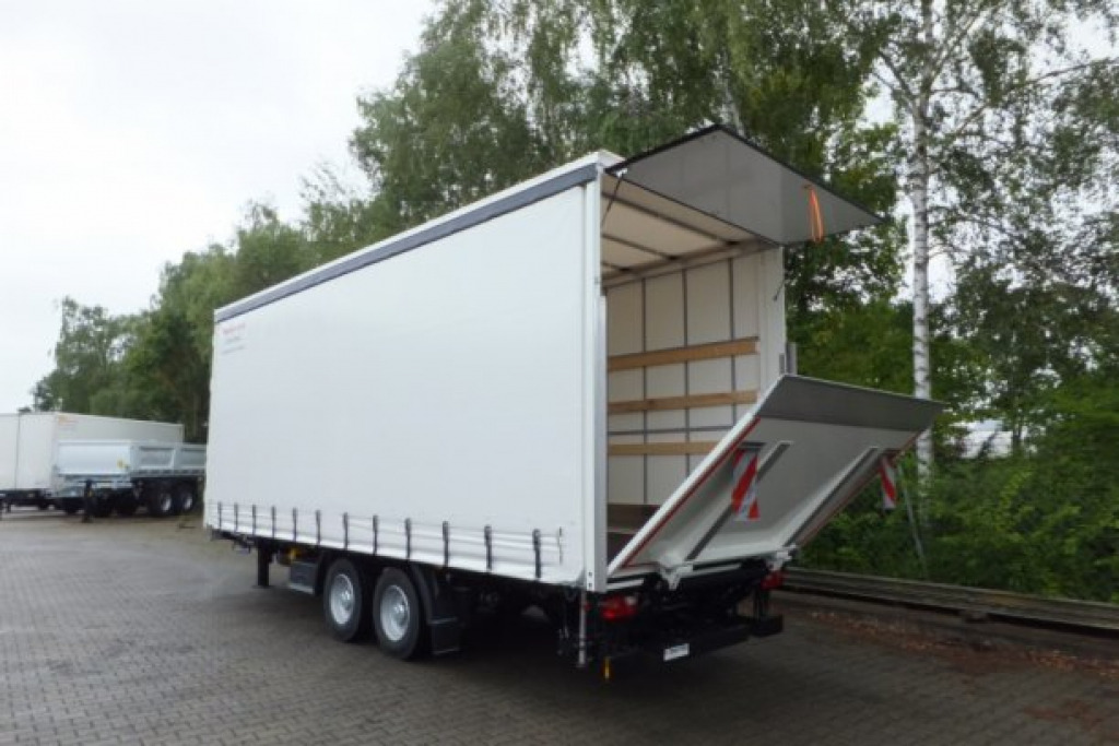 Möslein TPS 11 DL 7,30 neuer Planenanhänger, Ladebordwand + Durchladbar - Тентованный прицеп: фото 2 Möslein TPS 11 DL 7,30 neuer Planenanhänger, Ladebordwand + Durchladbar - Тентованный прицеп: фото 2
