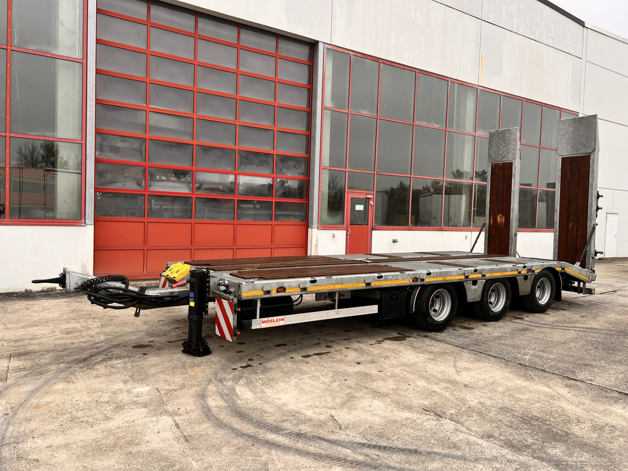 Möslein TTA33 Schwebheim 31 t Tridemtieflader gelenkt, Neuwertig - Низкорамный прицеп: фото 4 Möslein TTA33 Schwebheim 31 t Tridemtieflader gelenkt, Neuwertig - Низкорамный прицеп: фото 4