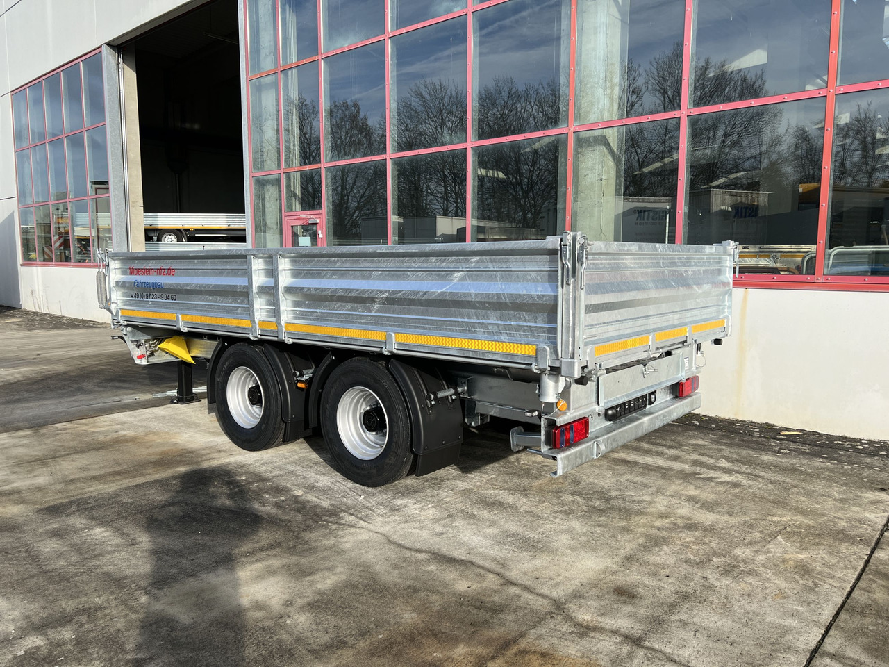 Möslein TTD 19 B neuer 19 t Tandemkipper- Tieflader - Самосвальный прицеп: фото 5 Möslein TTD 19 B neuer 19 t Tandemkipper- Tieflader - Самосвальный прицеп: фото 5