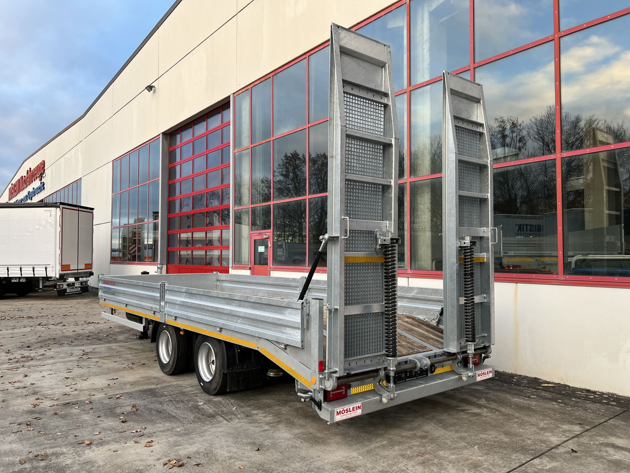 Möslein TTH 19- 6,7 19 t Tandemtieflader-- Neufahrzeug -- - Низкорамный прицеп: фото 2 Möslein TTH 19- 6,7 19 t Tandemtieflader-- Neufahrzeug -- - Низкорамный прицеп: фото 2