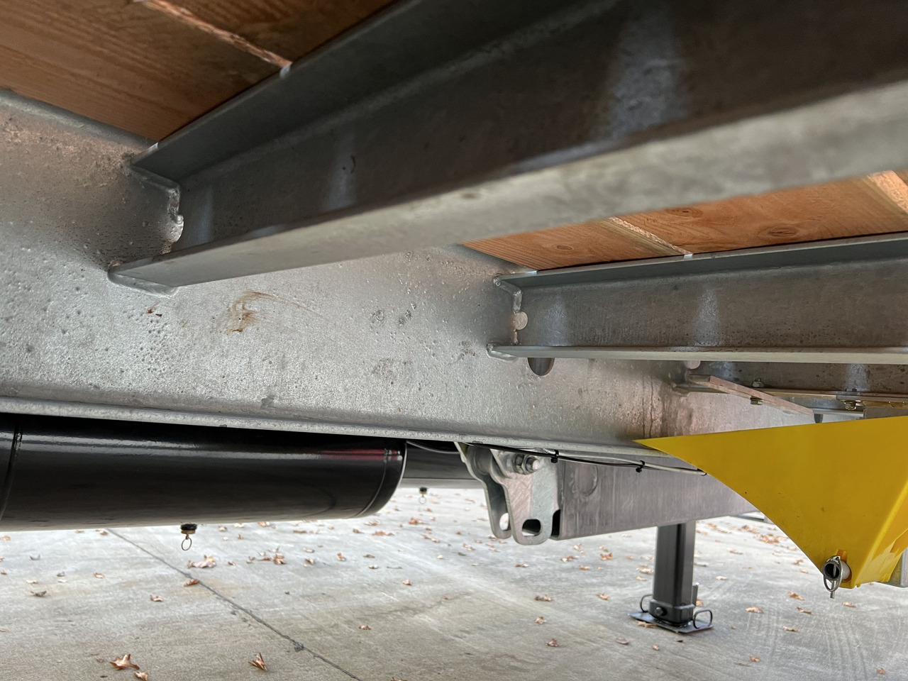 Новый Низкорамный прицеп для транспортировки тяжёлой техники Möslein TTO 19  19 t Tandemtieflader,Neufahrzeug: фото 6