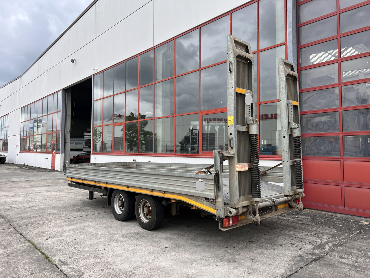Möslein TTS 13 Schwebheim 13 t Tandemtieflader - Низкорамный прицеп: фото 5 Möslein TTS 13 Schwebheim 13 t Tandemtieflader - Низкорамный прицеп: фото 5