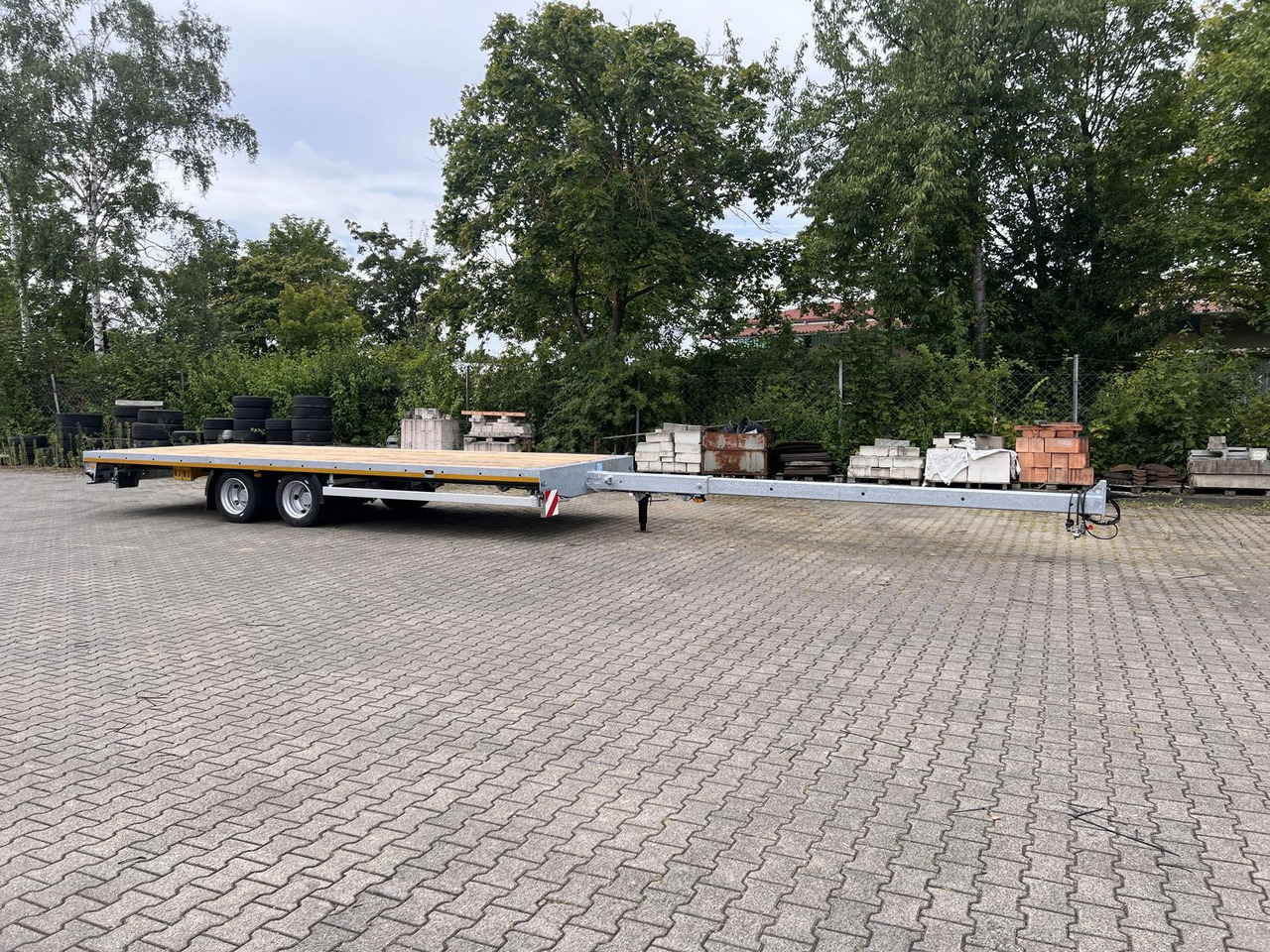 Möslein 13,9 t Tandemanhänger- Tieflader, ausziehbar - Полуприцеп: фото 1 Möslein 13,9 t Tandemanhänger- Tieflader, ausziehbar - Полуприцеп: фото 1