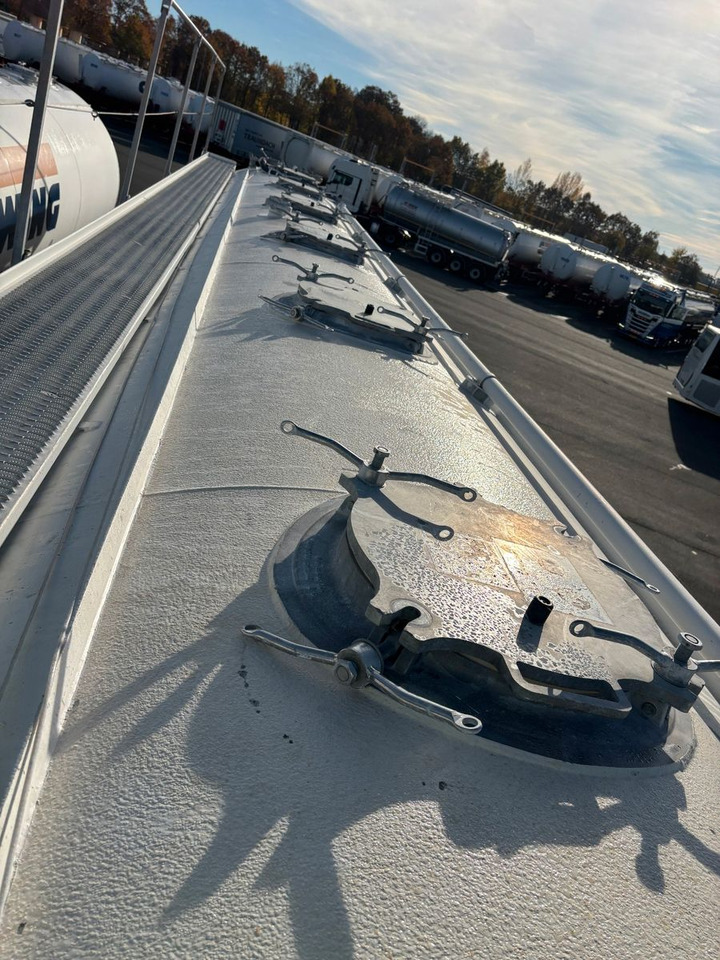 Feldbinder KIP 60.3 E-Hydraulik - Полуприцеп цистерна для сыпучих грузов: фото 5 Feldbinder KIP 60.3 E-Hydraulik - Полуприцеп цистерна для сыпучих грузов: фото 5