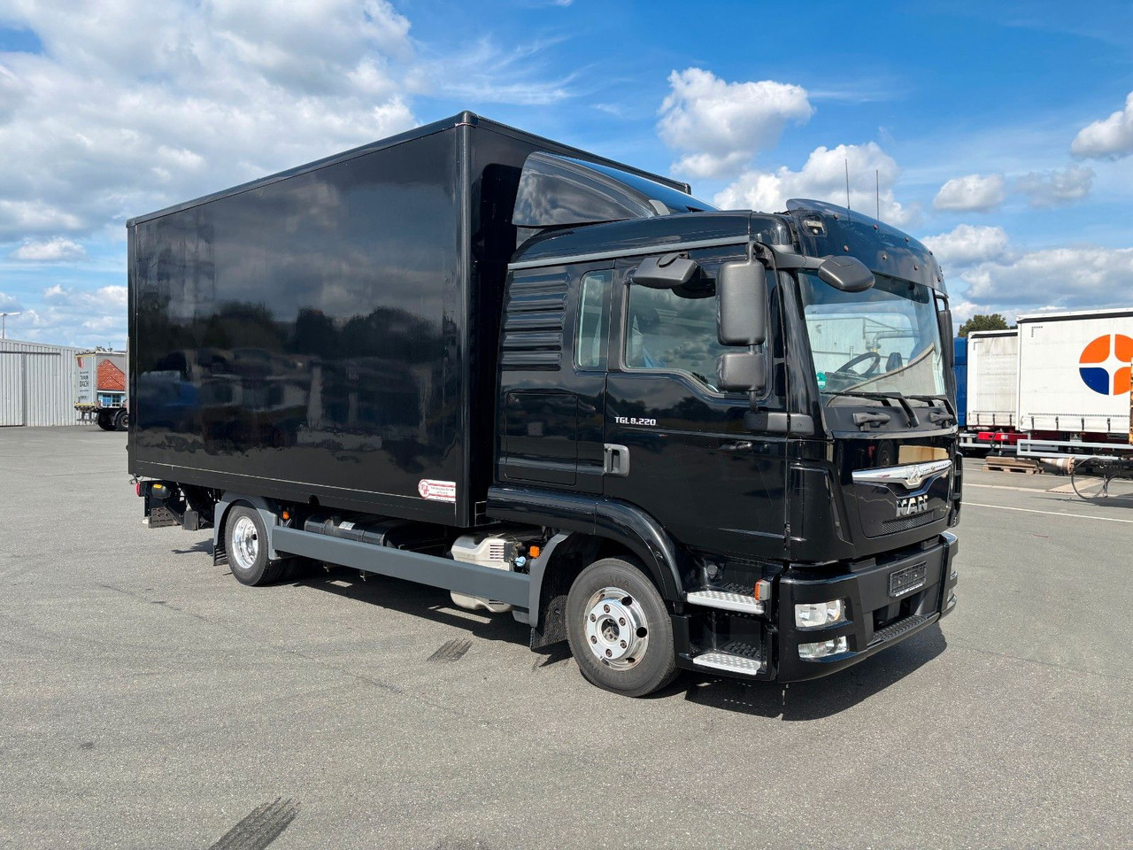 MAN TGL8.220 Koffer+LBW - Грузовик с закрытым кузовом: фото 5 MAN TGL8.220 Koffer+LBW - Грузовик с закрытым кузовом: фото 5