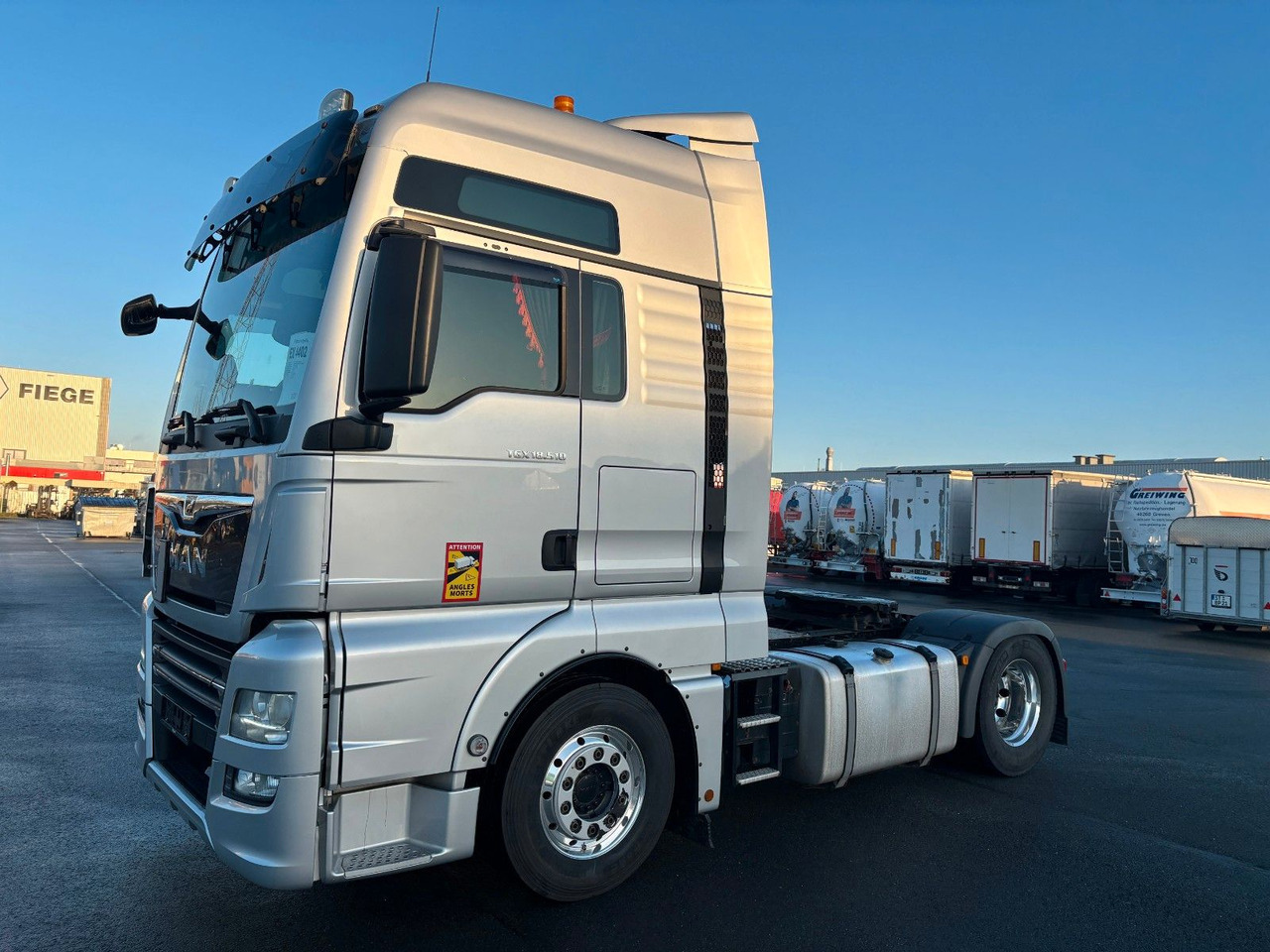 MAN TGX 18.510 XXL Retarder ACC LGS - Тягач: фото 2 MAN TGX 18.510 XXL Retarder ACC LGS - Тягач: фото 2