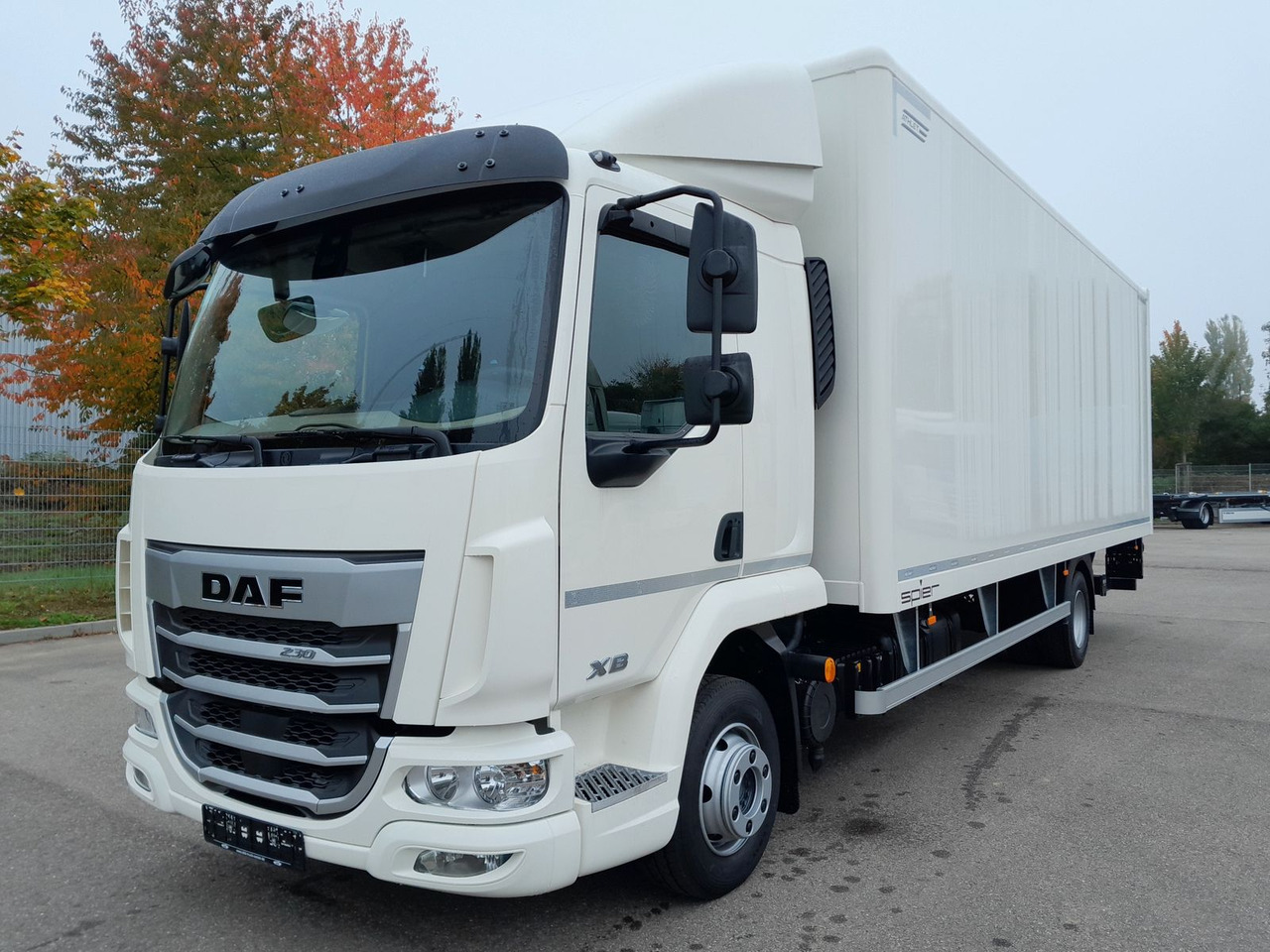 DAF FA XB 230 12t - Грузовик с закрытым кузовом: фото 1 DAF FA XB 230 12t - Грузовик с закрытым кузовом: фото 1