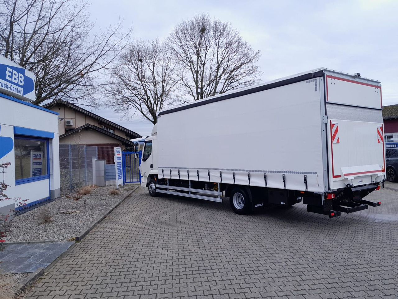 DAF FA XB 230 12t Junge Curtainsider - Тентованный грузовик: фото 4 DAF FA XB 230 12t Junge Curtainsider - Тентованный грузовик: фото 4