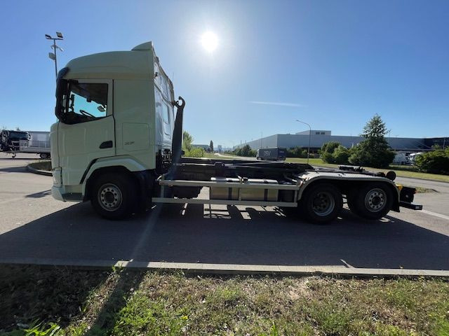 DAF FAN XF 480 mit VDL Abrollkipper DAF FAN XF 480 mit VDL Abrollkipper - Крюковой мультилифт: фото 5 DAF FAN XF 480 mit VDL Abrollkipper DAF FAN XF 480 mit VDL Abrollkipper - Крюковой мультилифт: фото 5