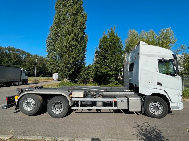 DAF FAN XF 480 mit VDL Abrollkipper DAF FAN XF 480 mit VDL Abrollkipper - Крюковой мультилифт: фото 4 DAF FAN XF 480 mit VDL Abrollkipper DAF FAN XF 480 mit VDL Abrollkipper - Крюковой мультилифт: фото 4