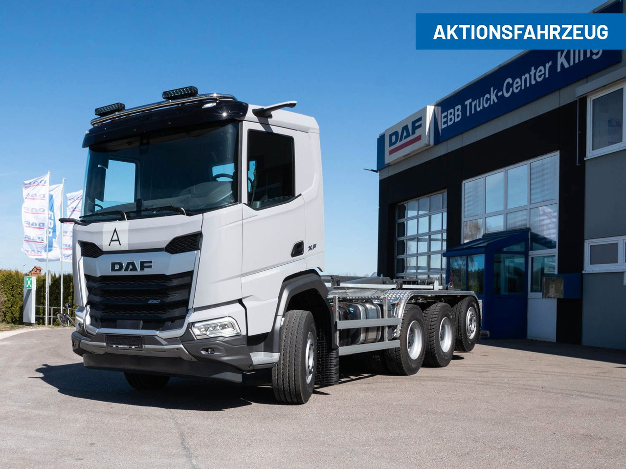DAF XF 530 FAW mit VDL Abrollkipper DAF XF 530 FAW mit VDL Abrollkipper - Крюковой мультилифт: фото 1 DAF XF 530 FAW mit VDL Abrollkipper DAF XF 530 FAW mit VDL Abrollkipper - Крюковой мультилифт: фото 1