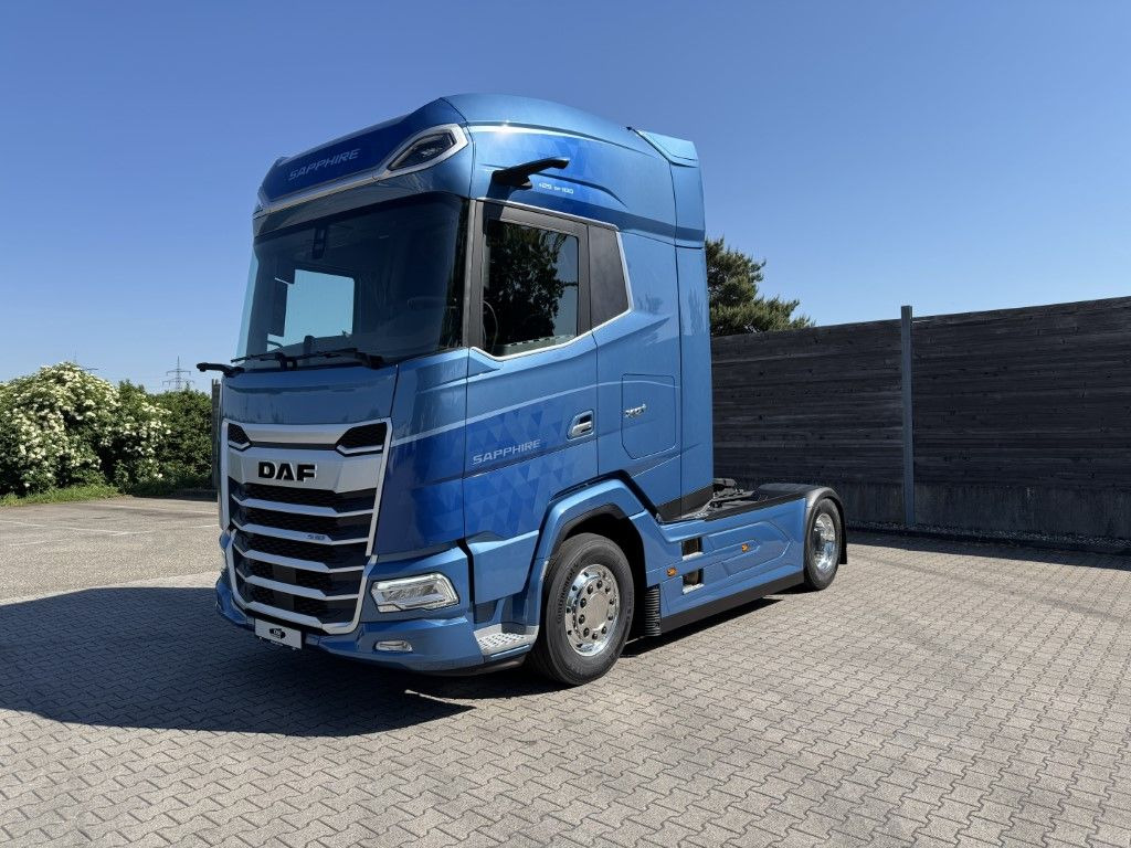 DAF FT XG 530 BLAU METALLIC Limited Edition - Тягач: фото 1 DAF FT XG 530 BLAU METALLIC Limited Edition - Тягач: фото 1