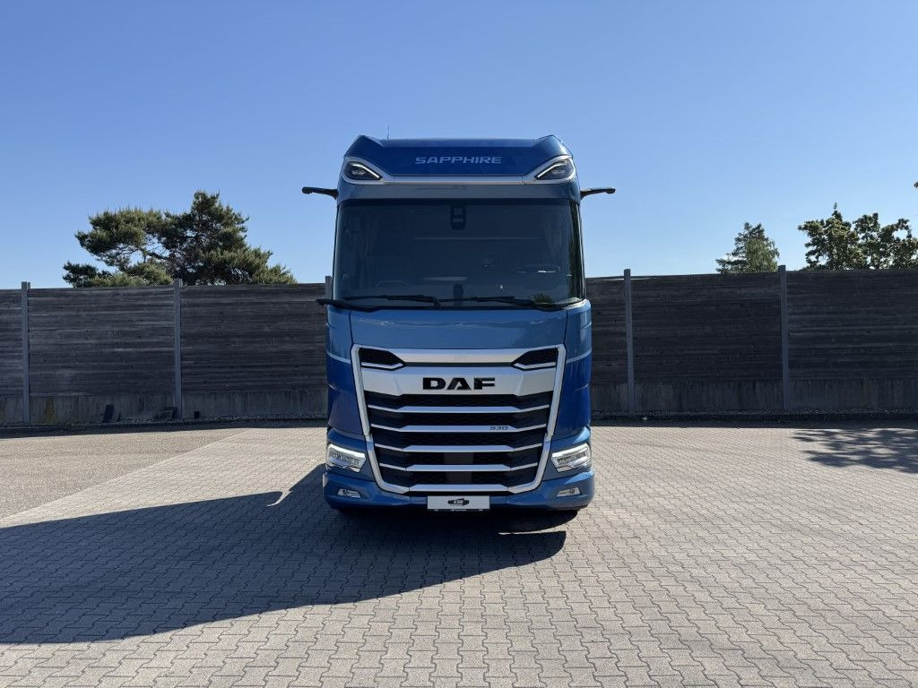 DAF FT XG 530 BLAU METALLIC Limited Edition - Тягач: фото 5 DAF FT XG 530 BLAU METALLIC Limited Edition - Тягач: фото 5