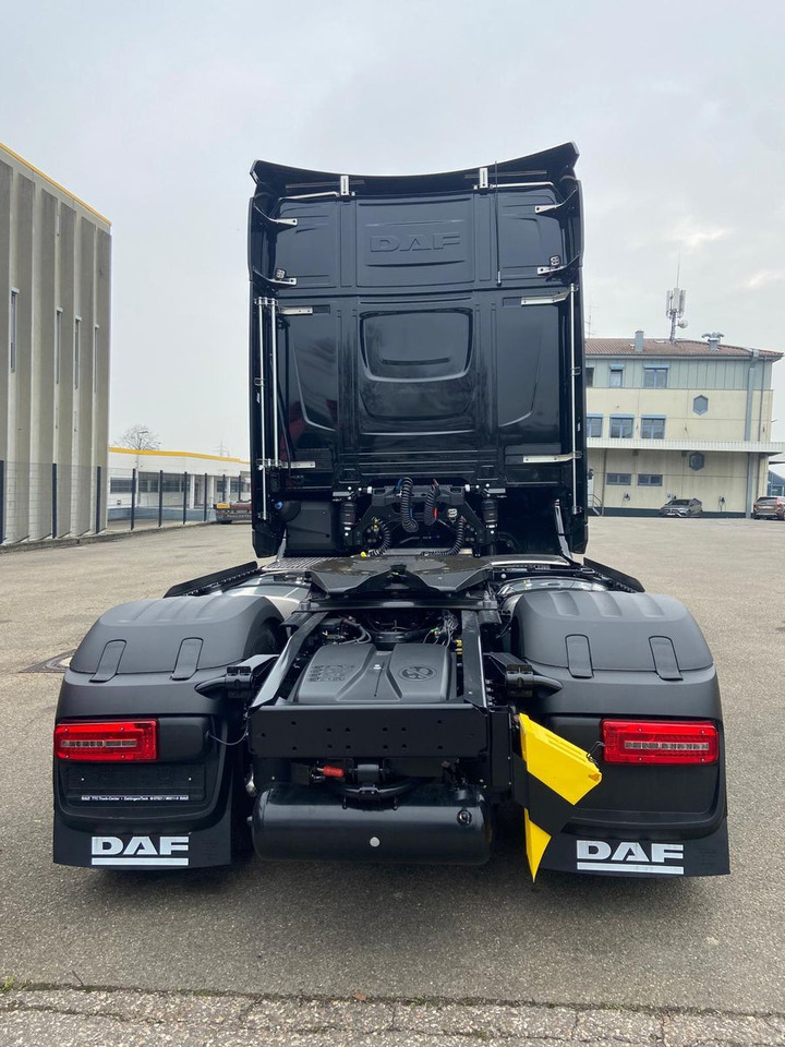 DAF XG+ 530 FT Edition Black DAF XG+ 530 FT - Тягач: фото 5 DAF XG+ 530 FT Edition Black DAF XG+ 530 FT - Тягач: фото 5