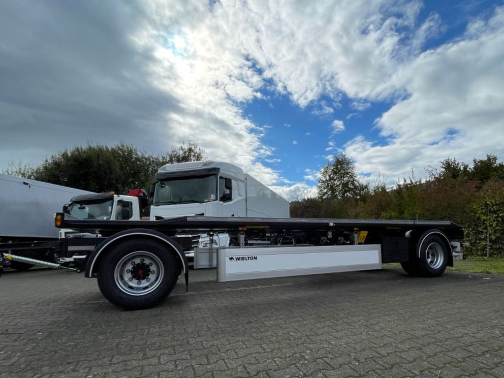 Wielton 2-Achs Außenroller-Abrollanhänger Wielton 2-Achs Außenroller-Abrollanhänger - Прицеп мультилифт/ Бункеровоз: фото 2 Wielton 2-Achs Außenroller-Abrollanhänger Wielton 2-Achs Außenroller-Abrollanhänger - Прицеп мультилифт/ Бункеровоз: фото 2