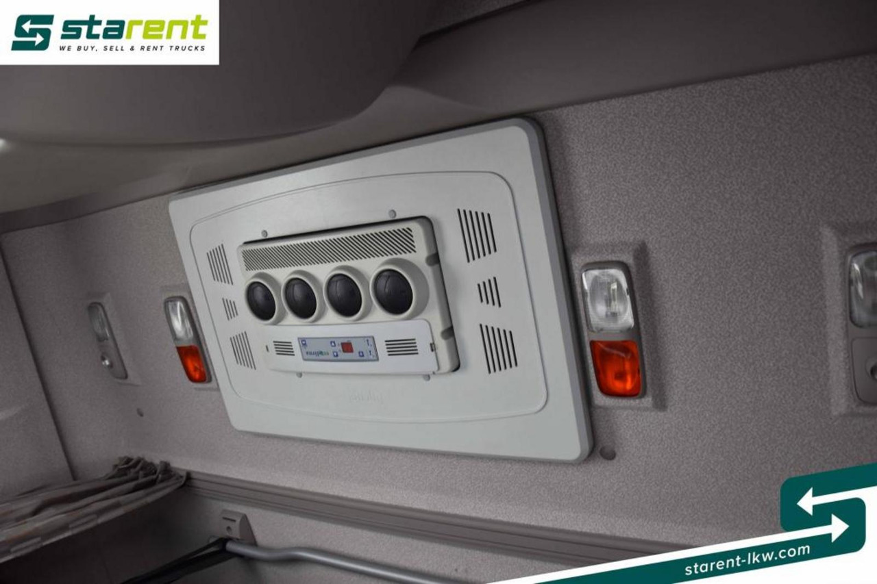Тягач DAF XF 460 SSC Retarder Standklimaanlage Alufelgen: фото 16 Тягач DAF XF 460 SSC Retarder Standklimaanlage Alufelgen: фото 16