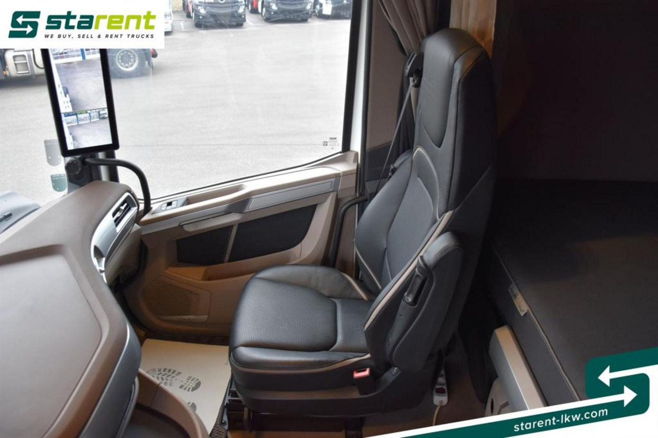 Тягач DAF XG+ 530 Leder Intarder Standklima ACC Alufelgen: фото 17