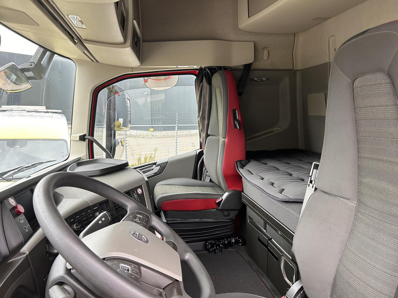 Volvo FH - Тягач: фото 5 Volvo FH - Тягач: фото 5