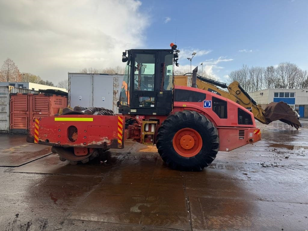 CAT CP 74 - Компактор: фото 1 CAT CP 74 - Компактор: фото 1