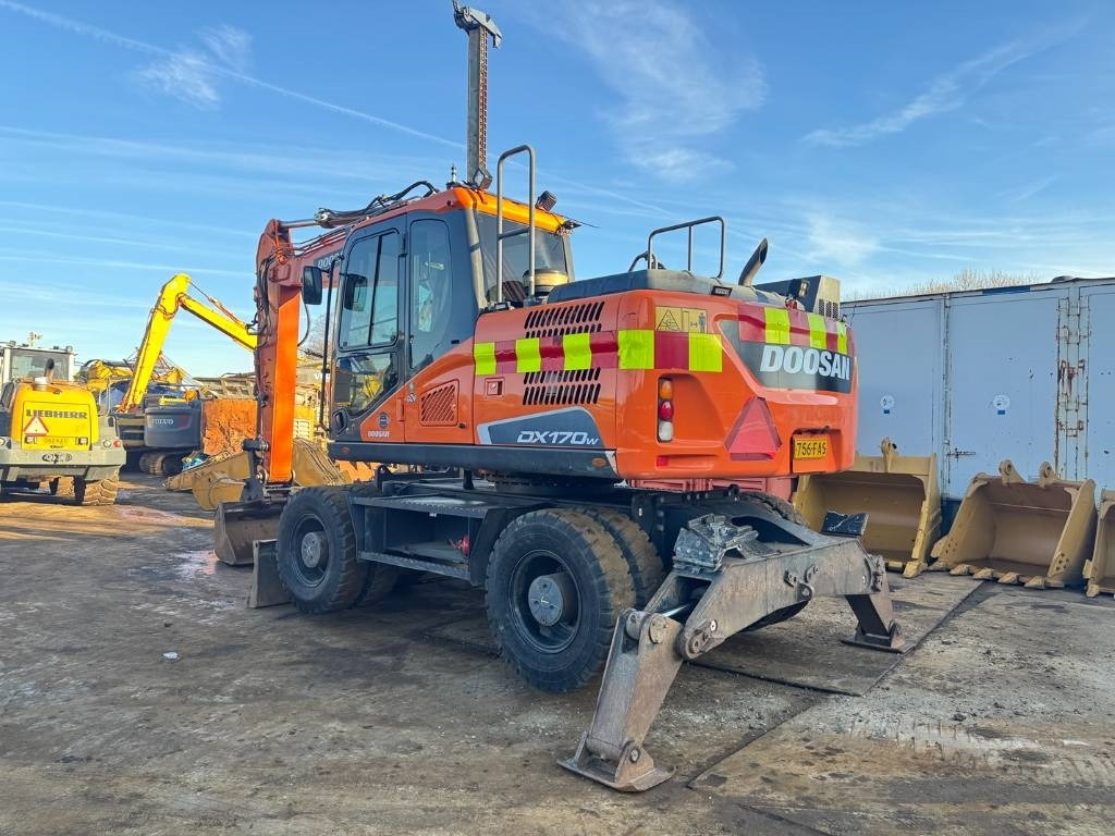 Doosan DX 170 W - 5 - Колёсный экскаватор: фото 3 Doosan DX 170 W - 5 - Колёсный экскаватор: фото 3