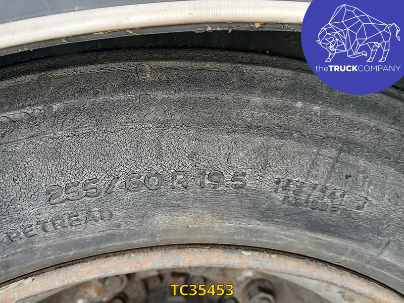 Тентованный прицеп Fruehauf: фото 10