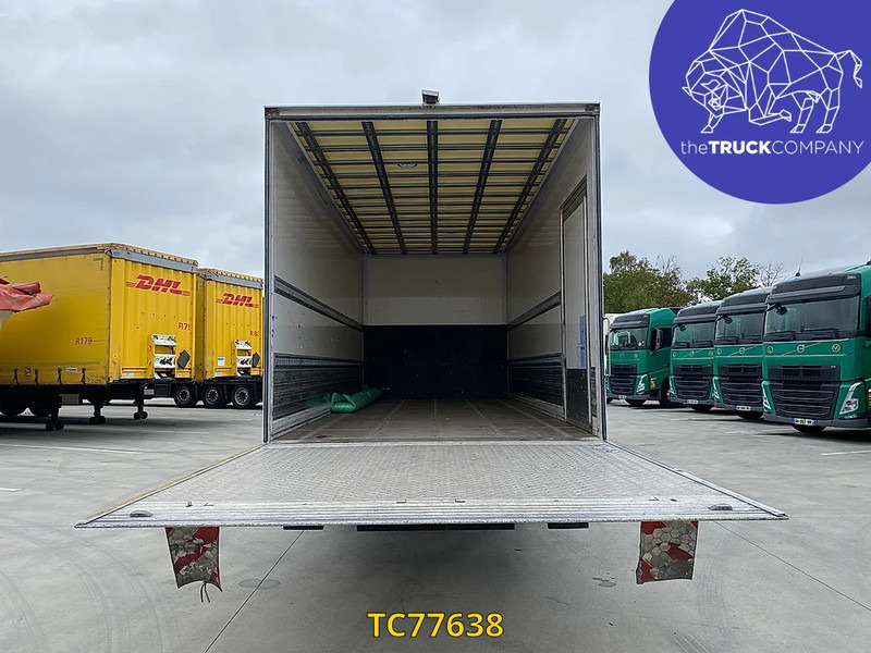 Грузовик с закрытым кузовом Mercedes-Benz Atego 818: фото 8